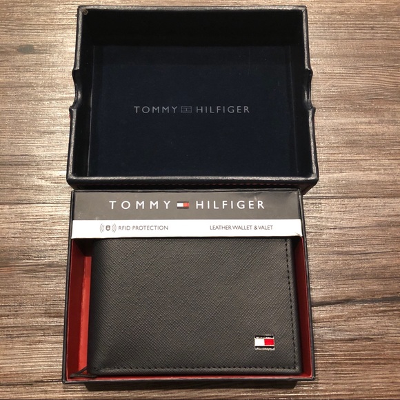 tommy hilfiger rfid wallet